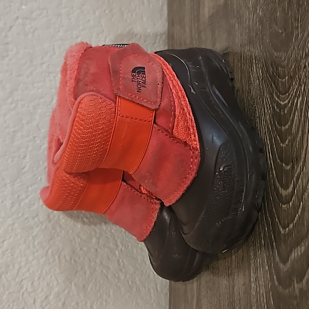 The North Face Kids Pink Coral Snow Boots
